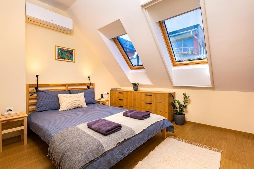 Hills View Apartment *